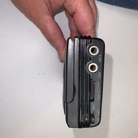 CRAIG FP516C Microcassette Recorder Black Voice Activated Untested For Parts - Picture 5 of 6